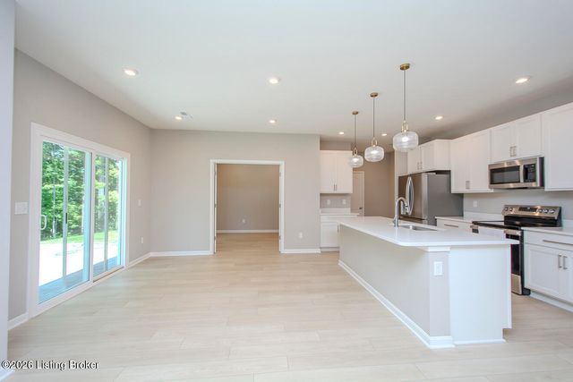 17801 Bridle Run Dr, Louisville, KY 40245
