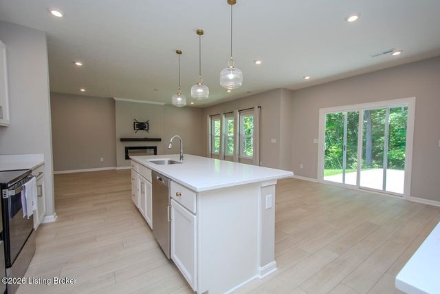 17801 Bridle Run Dr, Louisville, KY 40245
