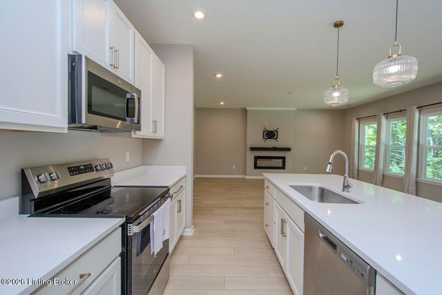 17801 Bridle Run Dr, Louisville, KY 40245