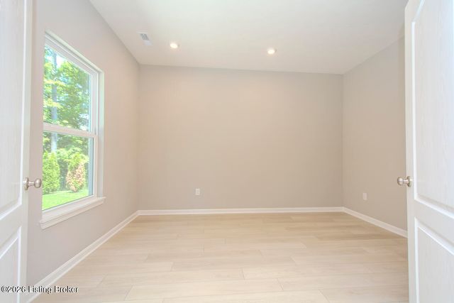 17801 Bridle Run Dr, Louisville, KY 40245