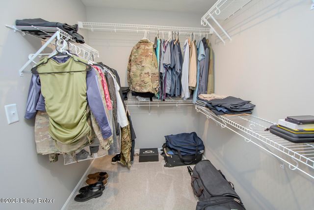 17801 Bridle Run Dr, Louisville, KY 40245
