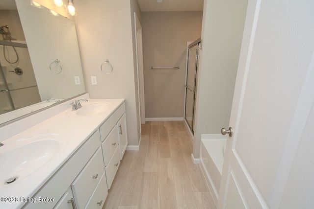 17801 Bridle Run Dr, Louisville, KY 40245