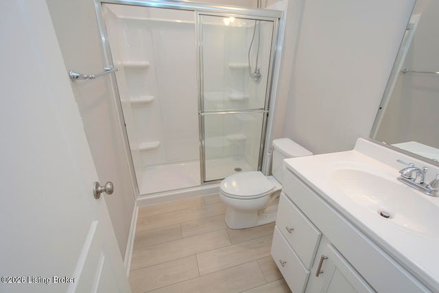 17801 Bridle Run Dr, Louisville, KY 40245