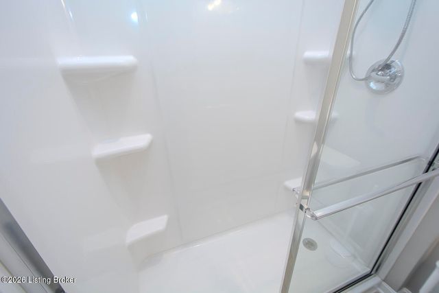 17801 Bridle Run Dr, Louisville, KY 40245