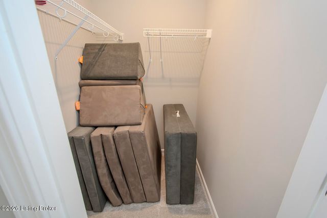 17801 Bridle Run Dr, Louisville, KY 40245