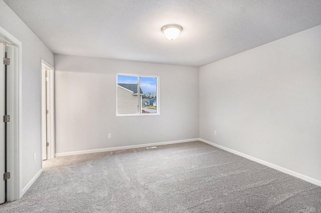 1002 Cedarwood Drive, Greenville, MI 48838