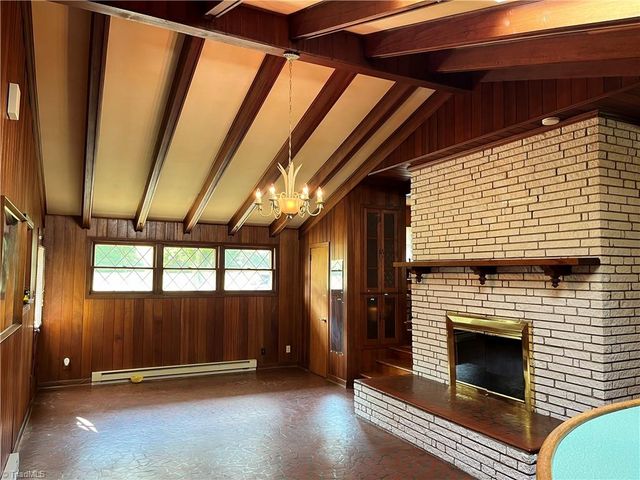 4009 Groometown Road, Greensboro, NC 27407