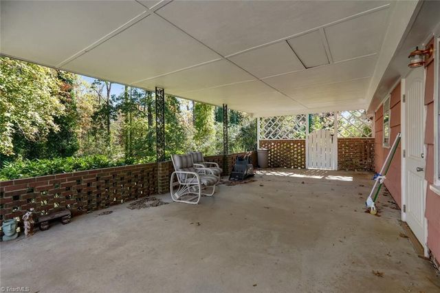 4009 Groometown Road, Greensboro, NC 27407