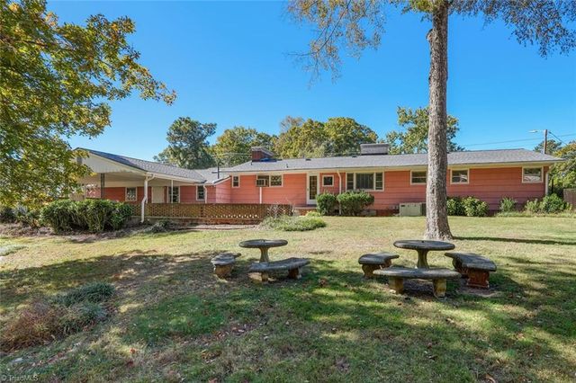 4009 Groometown Road, Greensboro, NC 27407