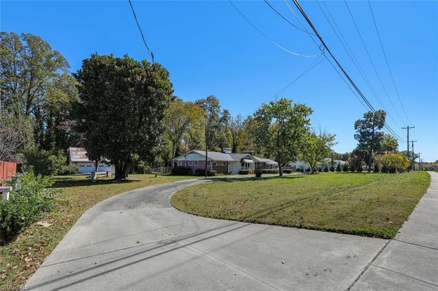 4009 Groometown Road, Greensboro, NC 27407