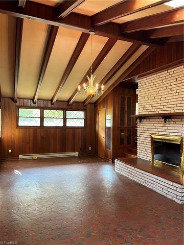 4009 Groometown Road, Greensboro, NC 27407