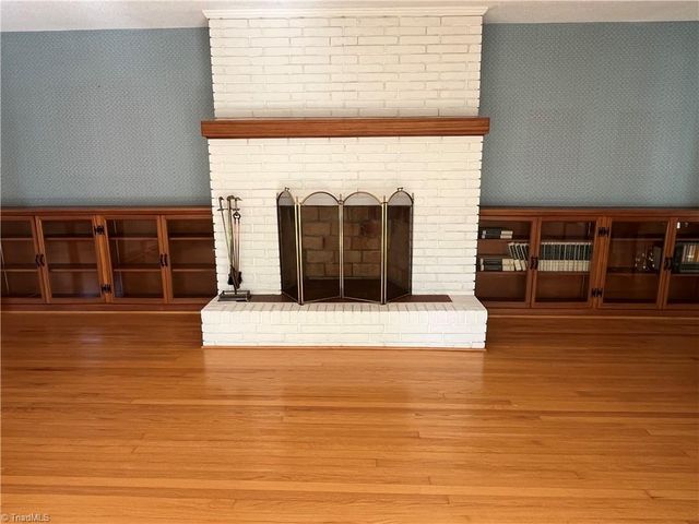 4009 Groometown Road, Greensboro, NC 27407