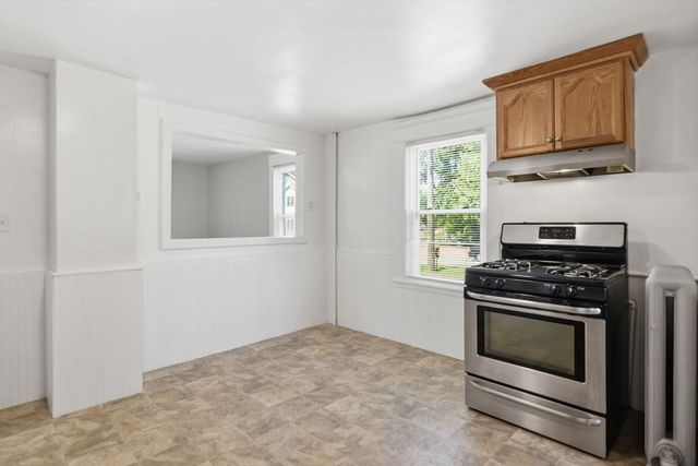 25 High Street, Agawam, MA 01001