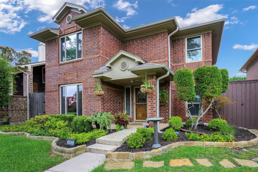 2903 Fort Point Lane, Carrollton, TX 75007