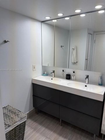 3300 NE 192nd Street 414, Aventura, FL 33180