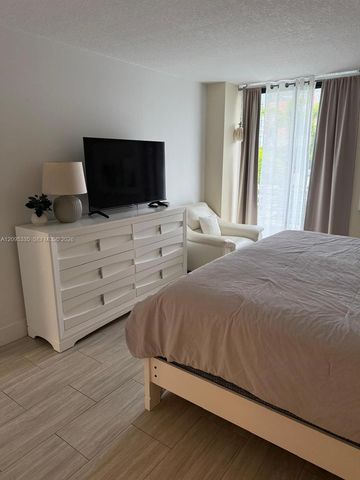 3300 NE 192nd Street 414, Aventura, FL 33180