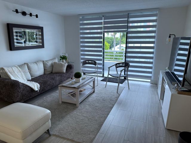 3300 NE 192nd Street 414, Aventura, FL 33180