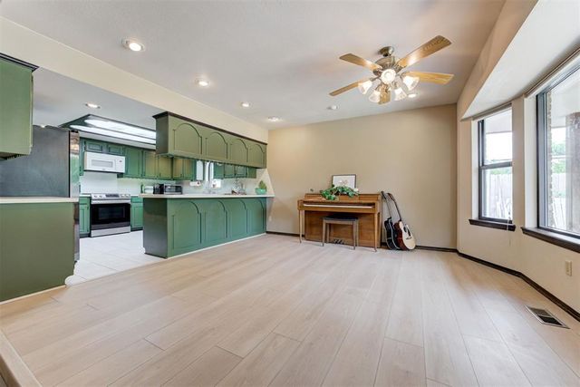 613 SW 63rd Terrace, Oklahoma City, OK 73139