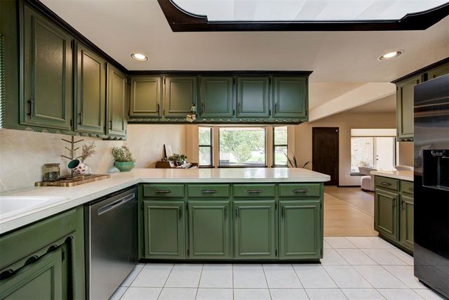 613 SW 63rd Terrace, Oklahoma City, OK 73139