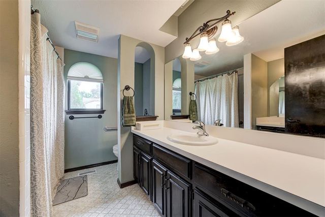 613 SW 63rd Terrace, Oklahoma City, OK 73139