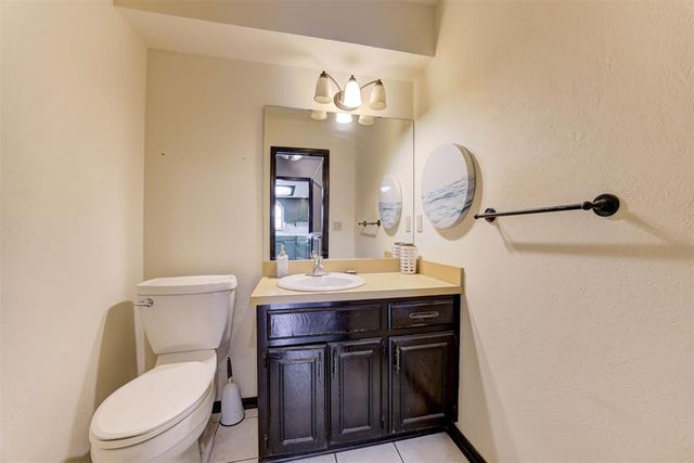 613 SW 63rd Terrace, Oklahoma City, OK 73139