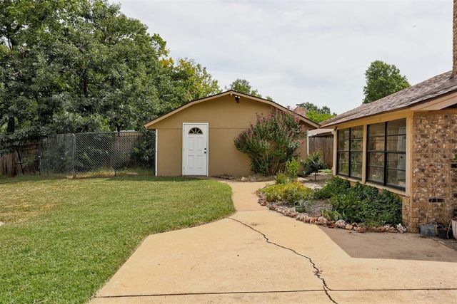 613 SW 63rd Terrace, Oklahoma City, OK 73139