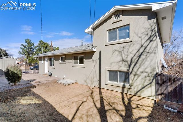 1728 N Chestnut Street, Colorado Springs, CO 80907