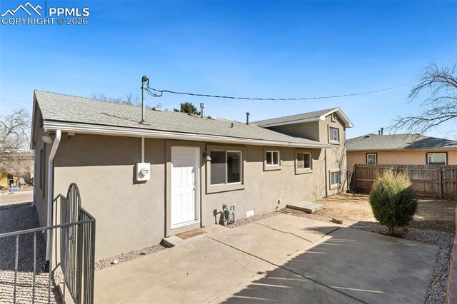 1728 N Chestnut Street, Colorado Springs, CO 80907