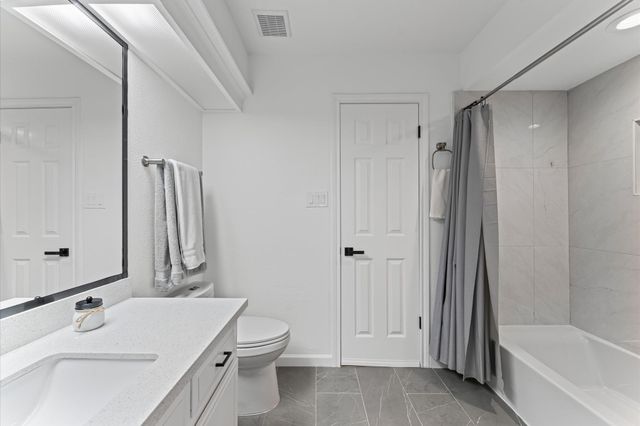 15807 Crystal Brook Drive, Houston, TX 77068