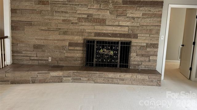 938 Sandswood Drive, Gastonia, NC 28054