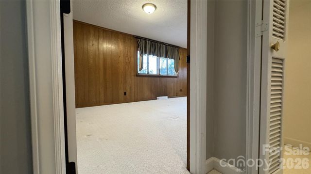 938 Sandswood Drive, Gastonia, NC 28054