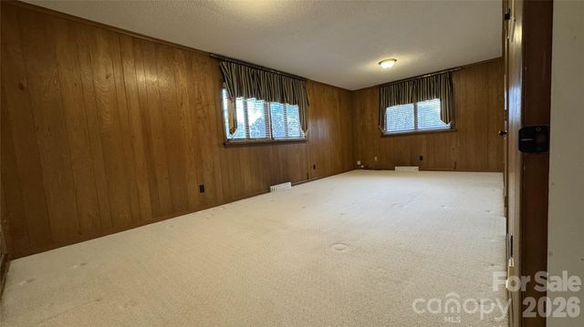 938 Sandswood Drive, Gastonia, NC 28054