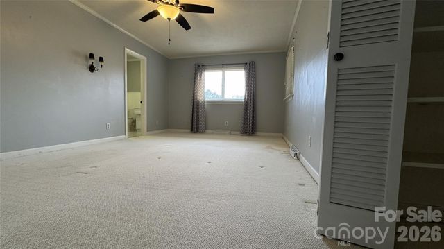 938 Sandswood Drive, Gastonia, NC 28054