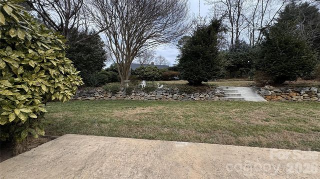 938 Sandswood Drive, Gastonia, NC 28054