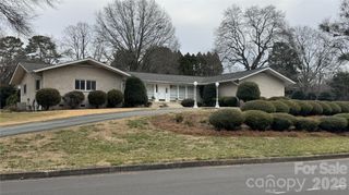 938 Sandswood Drive, Gastonia, NC 28054