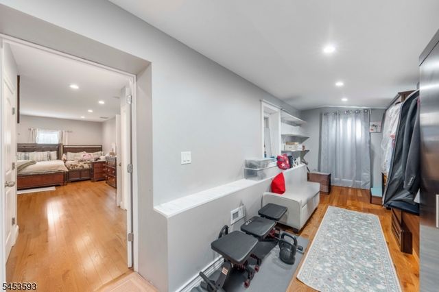 300 Ridge St, Newark City, NJ 07104