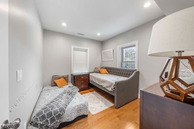 300 Ridge St, Newark City, NJ 07104