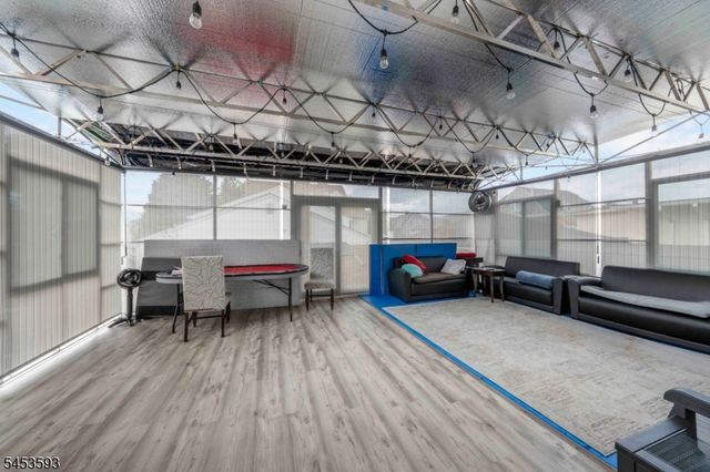 300 Ridge St, Newark City, NJ 07104