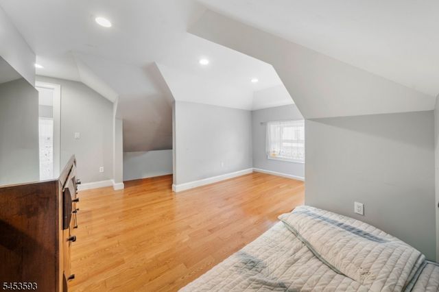 300 Ridge St, Newark City, NJ 07104