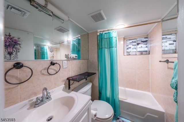 300 Ridge St, Newark City, NJ 07104
