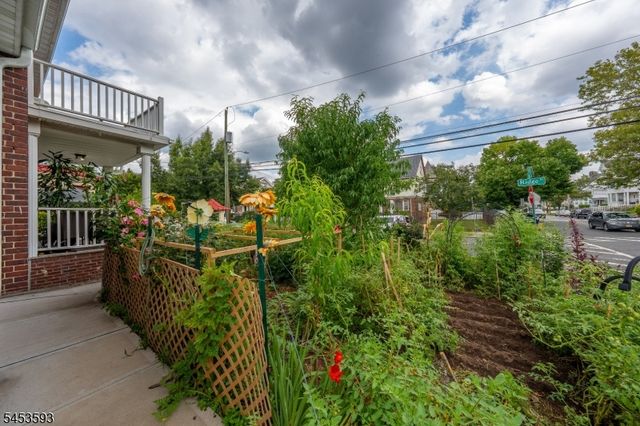 300 Ridge St, Newark City, NJ 07104