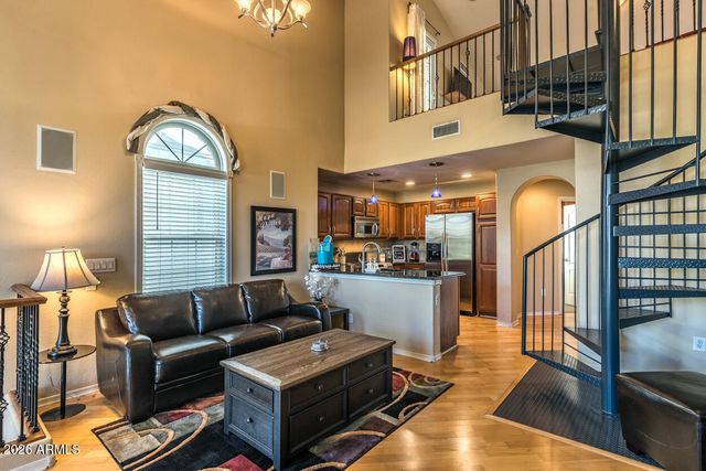 1664 E BRIDGEPORT Parkway, Gilbert, AZ 85295