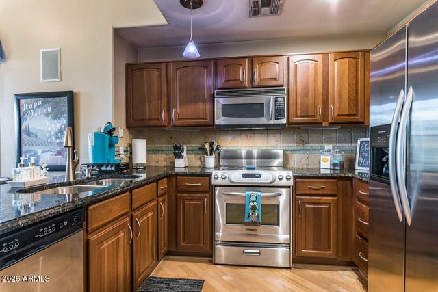 1664 E BRIDGEPORT Parkway, Gilbert, AZ 85295