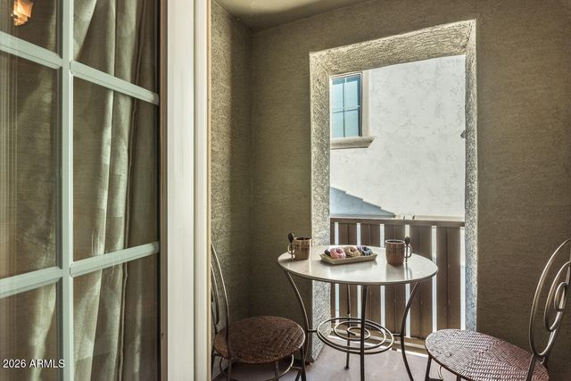 1664 E BRIDGEPORT Parkway, Gilbert, AZ 85295