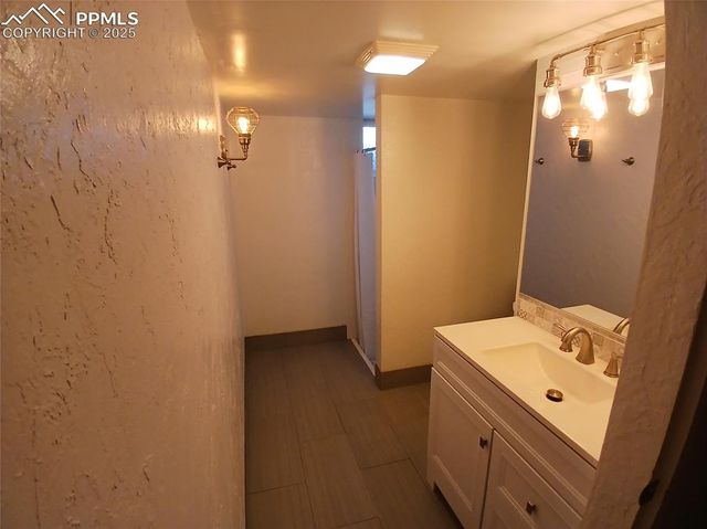 4017 N Loring Circle, Colorado Springs, CO 80909