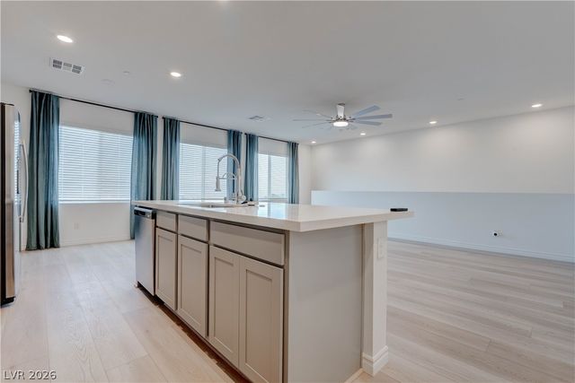 3302 Viola Hills Avenue, Henderson, NV 89044