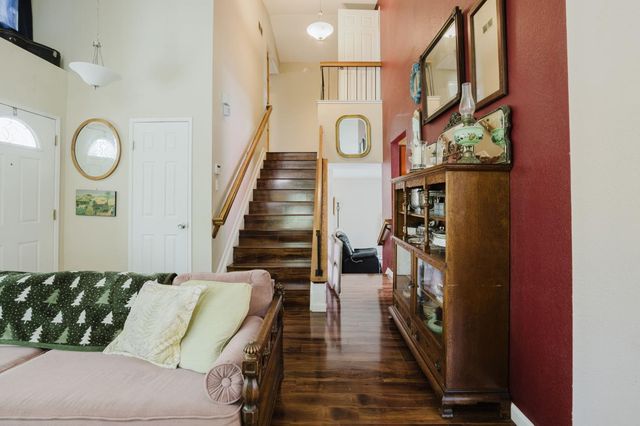 9881 Turtle Dove Ct, Elk Grove, CA 95624