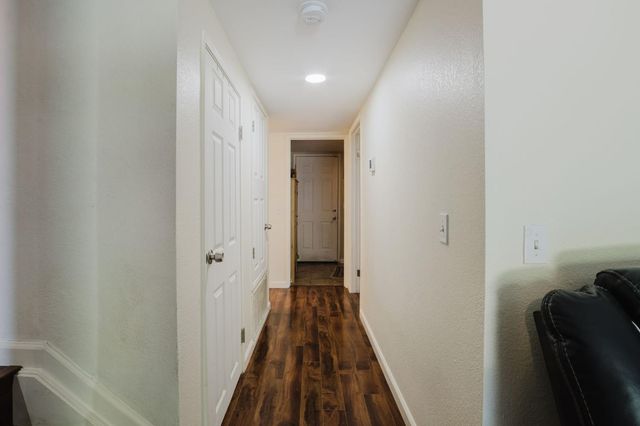 9881 Turtle Dove Ct, Elk Grove, CA 95624
