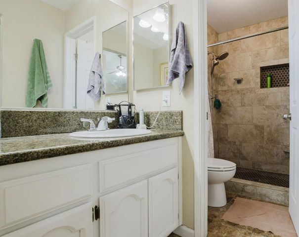9881 Turtle Dove Ct, Elk Grove, CA 95624
