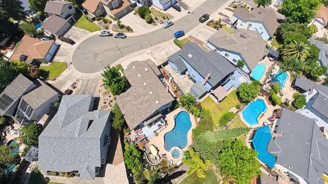 9881 Turtle Dove Ct, Elk Grove, CA 95624